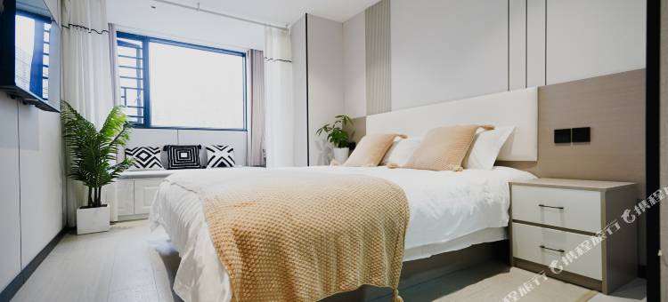 汉街轻奢酒店(楚河汉街SKP店)图片