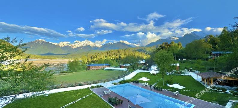 波密仁青庄园酒店图片