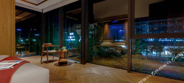 萬澳庭院酒店(西安钟楼永宁门地铁站店)图片