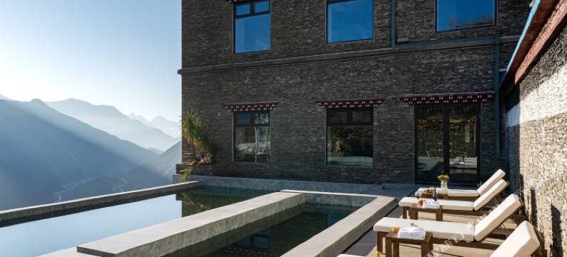 阿若康巴·丹巴甲居庄园图片