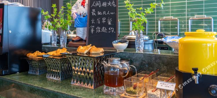 伊犁新源云居酒店(开元美食广场店)图片