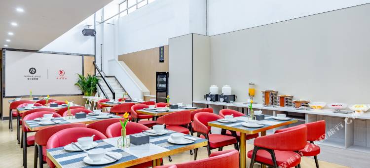季枫酒店(鞍山火车站万象汇店)图片