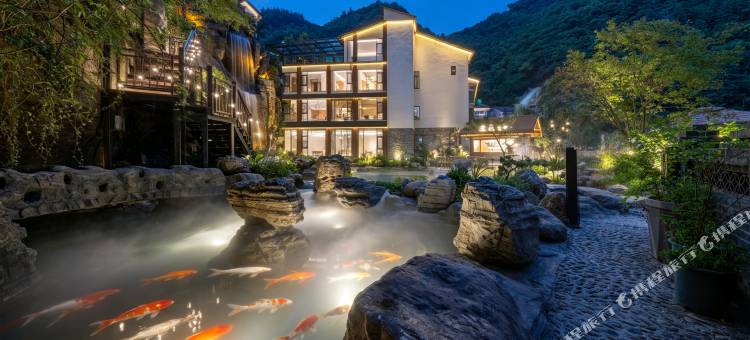 鱼悦·熹苑|Villa·溪畔瀑布·度假民宿(神农架木鱼镇店)图片