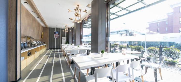 宜必思尚品酒店(上海漕河泾虹梅路地铁站店)图片