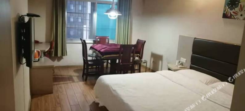 华丽时尚宾馆(岳阳高铁东站店)图片