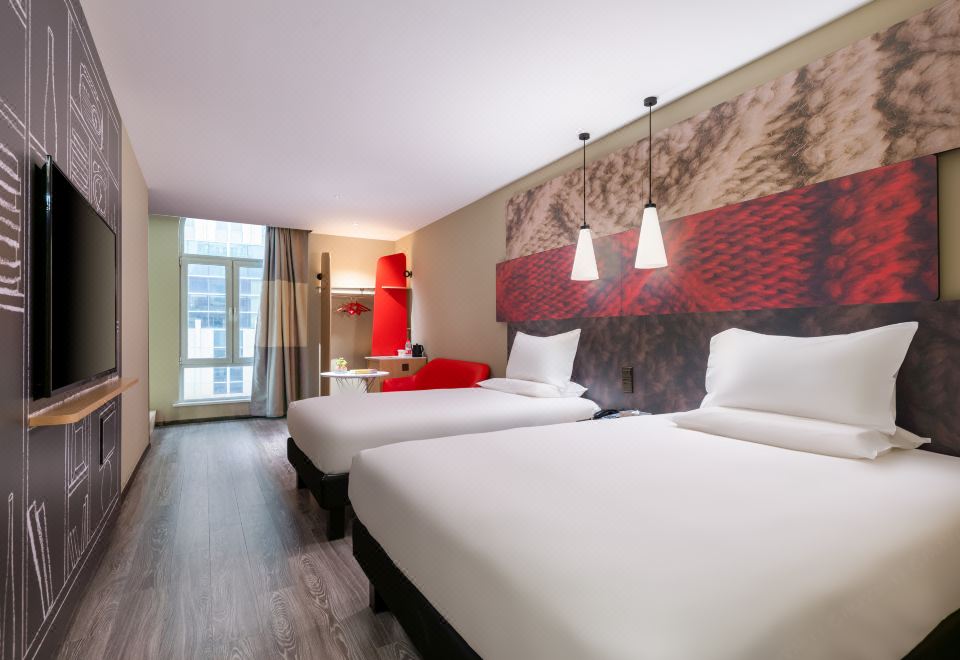 Ibis HotelsHotel Overview