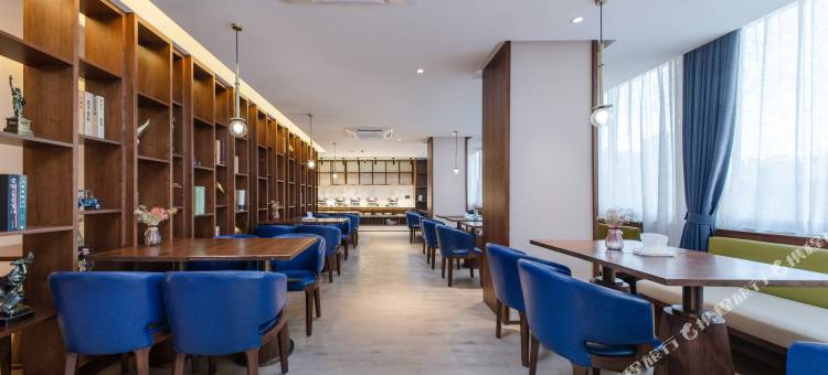 凡花悦璟旋宫酒店(佛山祖庙地铁站店)图片