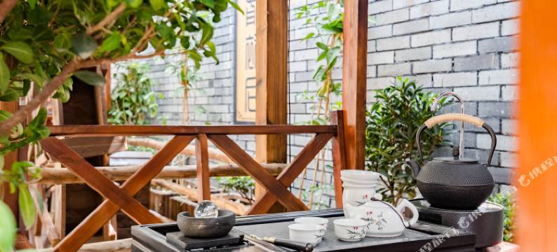 花筑·三君赞民宿(潮州韩江店)图片