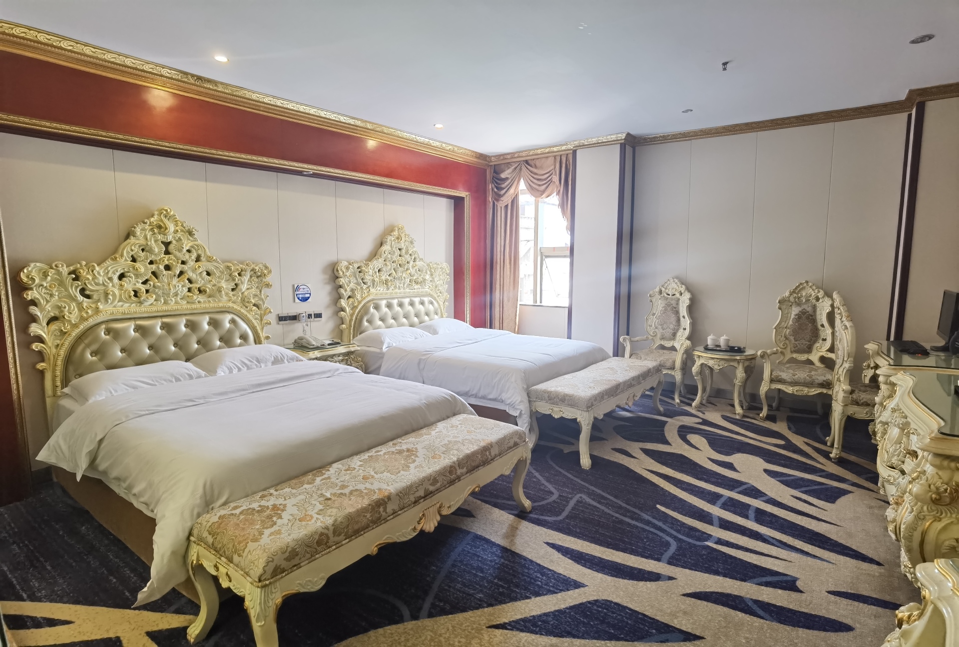 Alps hotel Hotel Overview