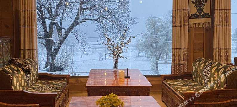 波密江边嘎玛客栈图片