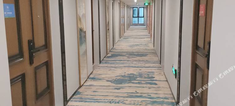 趣致·嘻哈主题公寓(梅州梅江区万达广场店)图片