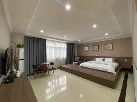 绵竹六玥时光酒店