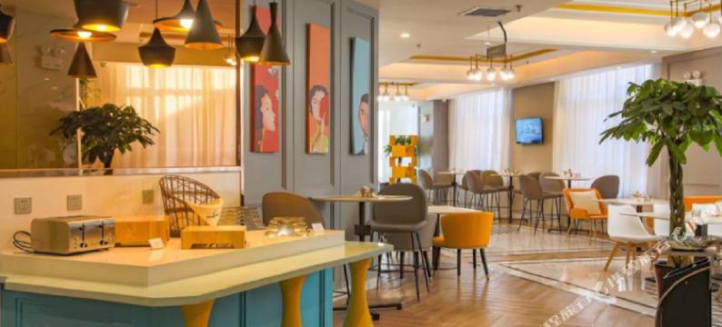 白玉兰酒店(四平火车站南一经街店)图片