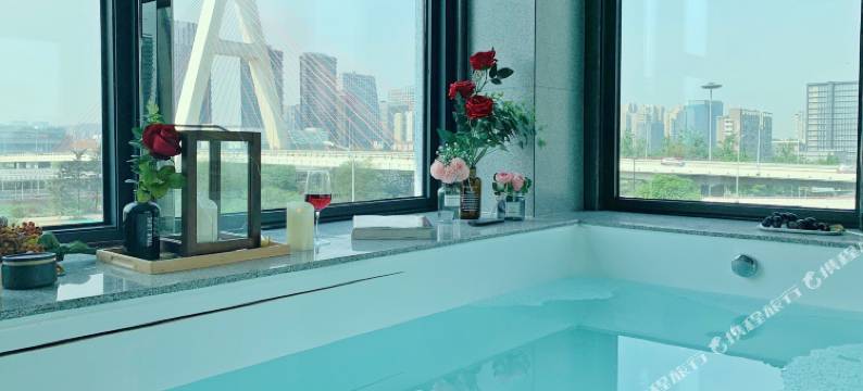 SFEEL设计师酒店(成都火车南站店)图片