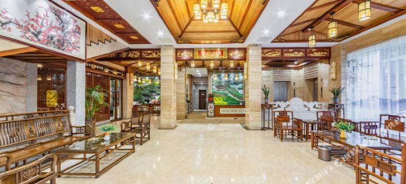 嘉州假日酒店(梅州市中心嘉印拾光乐园店)图片