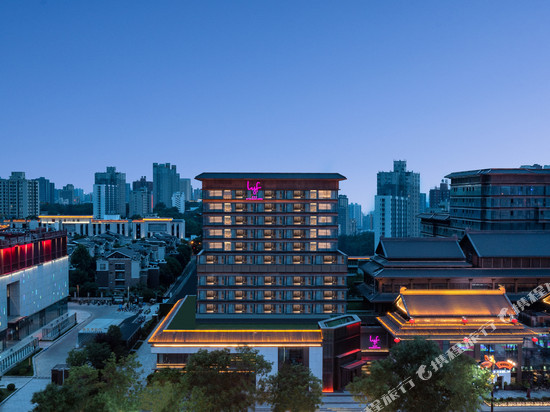 西安雅诗阁lyf酒店(大雁塔大唐不夜城店)