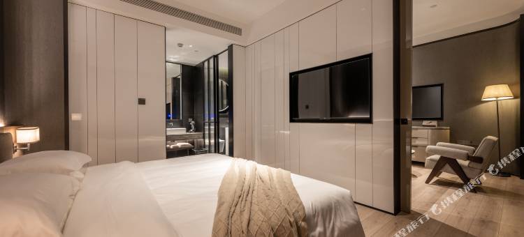 重庆南滨路W PLUS HOTEL图片