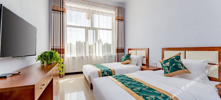 阿尔泰七台火山营地图片