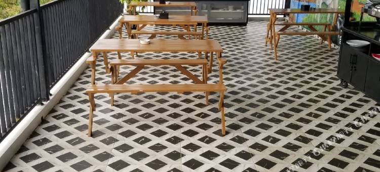 Front One The Andia Boyolali图片