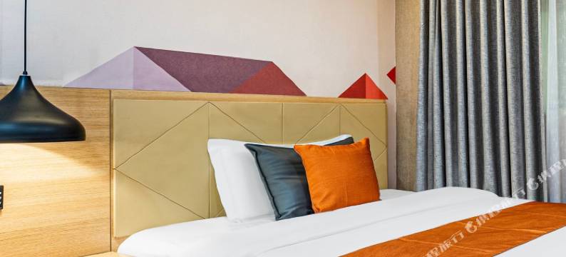 广州锦鸿精选酒店(仲恺农业工程学院万国奥特莱斯广场店)图片