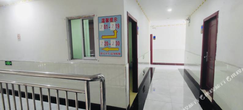 七喜商务公寓(梅花园地铁站店)图片