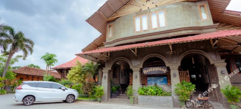 玛科塔普棱空酒店(Mahkota Plengkung Hotel by ecommerceloka)图片