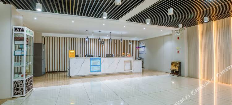 云逸轻雅酒店(呼和浩特七彩城大召广场店)图片