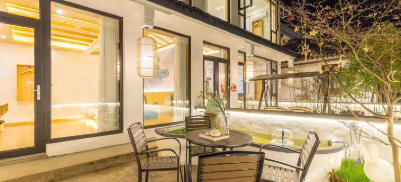 周庄栖畔湖景花园美宿图片