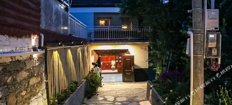 丹巴甲居秘境星空民宿(甲居藏寨1号观景台店)图片