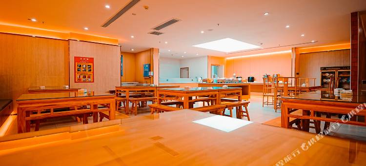 布尔津融合文创酒店(中俄老码头风情步行街店)图片