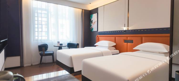 艺龙安云酒店(毕节七星关区人民公园店)图片