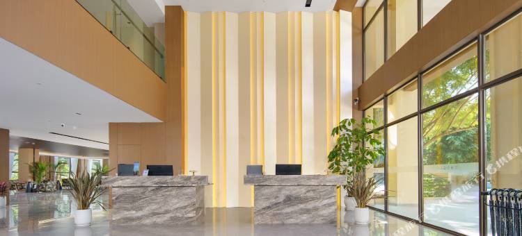 新平戛洒铂森假日温泉酒店图片