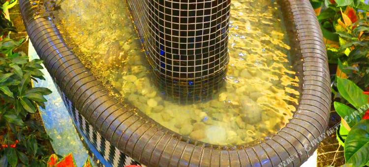 假日美地酒店(张家界旅游商业步行街天门奥莱广场店)图片