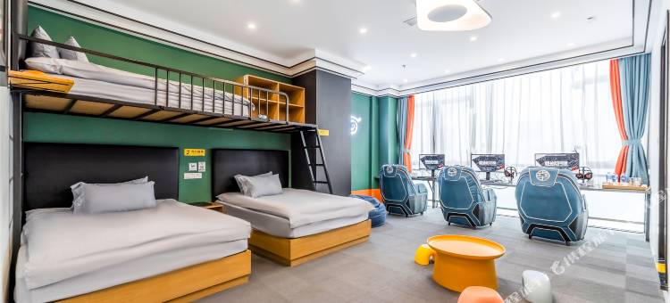 界王电竞酒店(上海宜山路地铁站店)图片