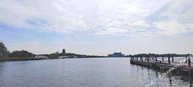 白玉兰酒店(东营清风湖南一路店)图片