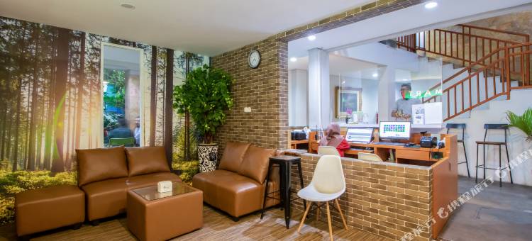 八十年代珍腾伊乔酒店(De 80's Genteng Ijo)图片