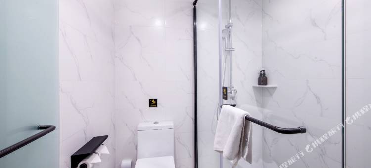 白玉兰酒店(大连辽师大学马栏广场地铁站店)图片