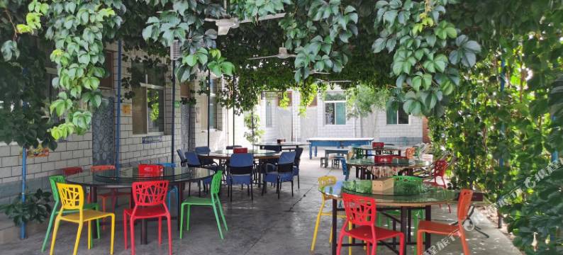 中卫金沙果寨客栈图片