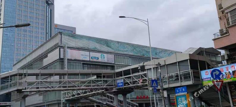 南宁和一酒店(朝阳广场地铁站店)图片