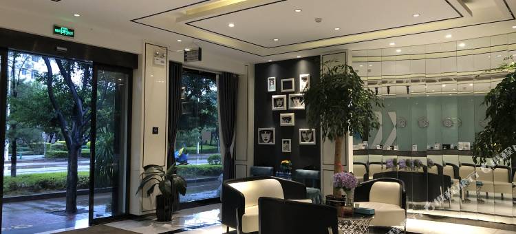德高酒店(大理高铁站洱海公园店)图片