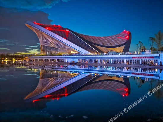 安悦•艺术设计师酒店(福宁路地铁站店)