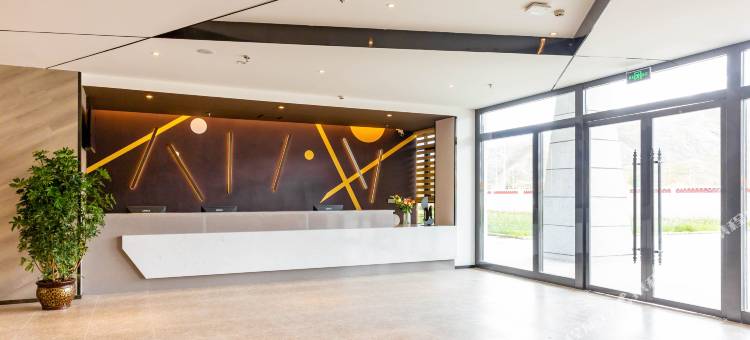 拉孜西部驿站酒店图片