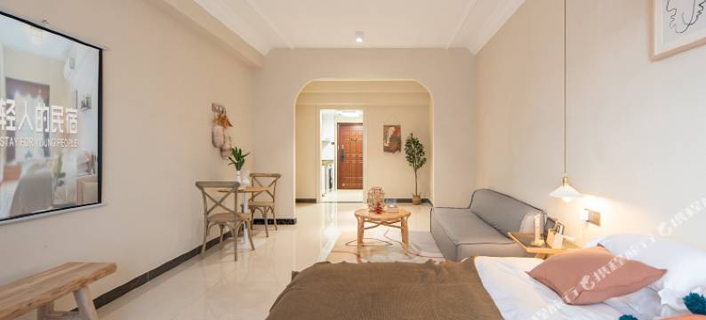 一支百合智慧民宿(桂林恒大广场店)图片