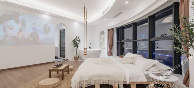 奢漫影院酒店(张家界天门山索道站国家森林公园店)图片