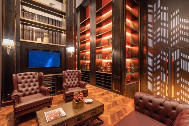 Ames HotelHotel Overview