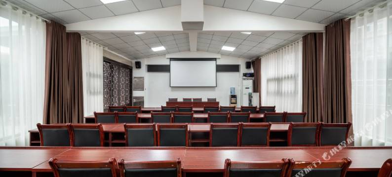 罗江柏悦酒店(1788商业广场店)图片