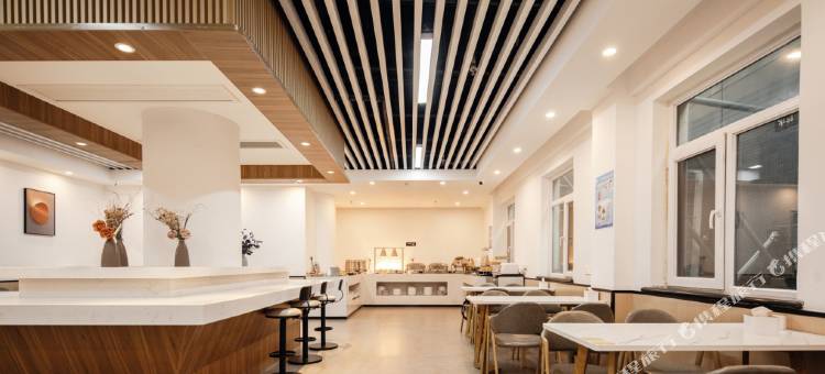 格林电竞酒店(威海青岛北路大润发店)图片