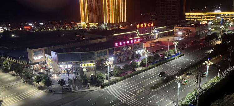 纳雍菲尔斯酒店图片