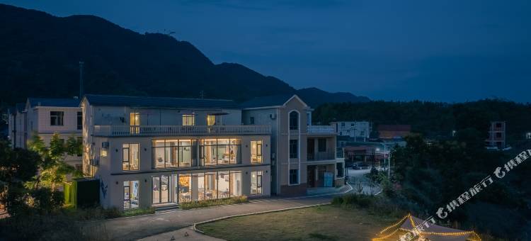 仙岛湖湖色设计师民宿图片
