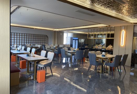 Lancang Yunding HotelHotel Overview